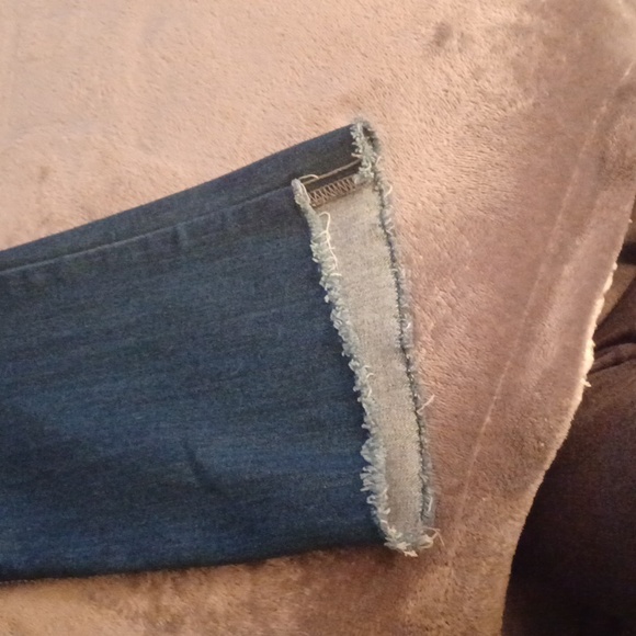 NINE WEST kick flare jeans - Picture 7 of 7